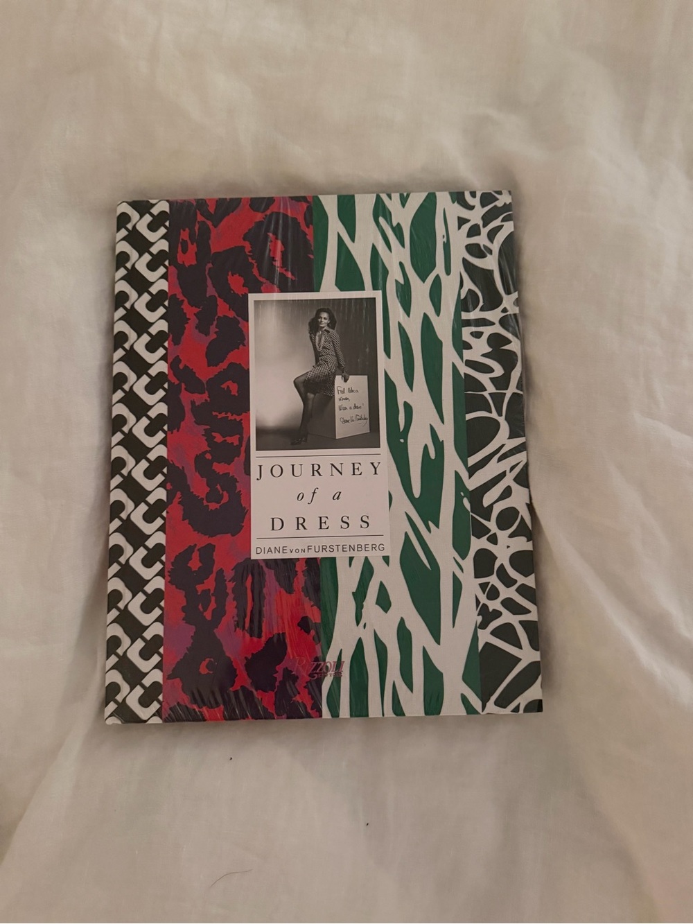 Diane von Furstenberg Green and Red Patterned Women’s Dress